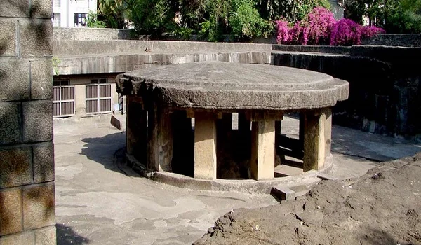 Pataleshwar Cave Temple